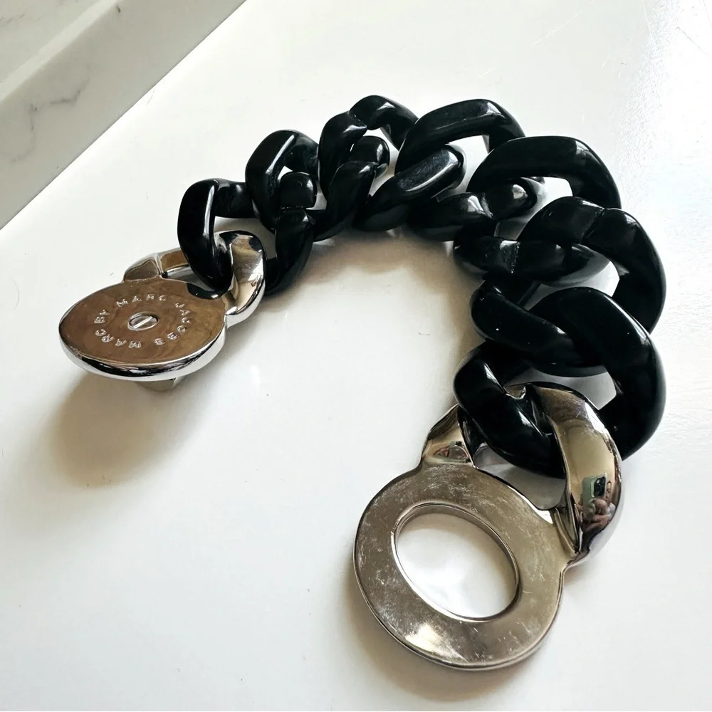 Marc By Marc Jacobs Vintage Chunky Turnlock Bracelet